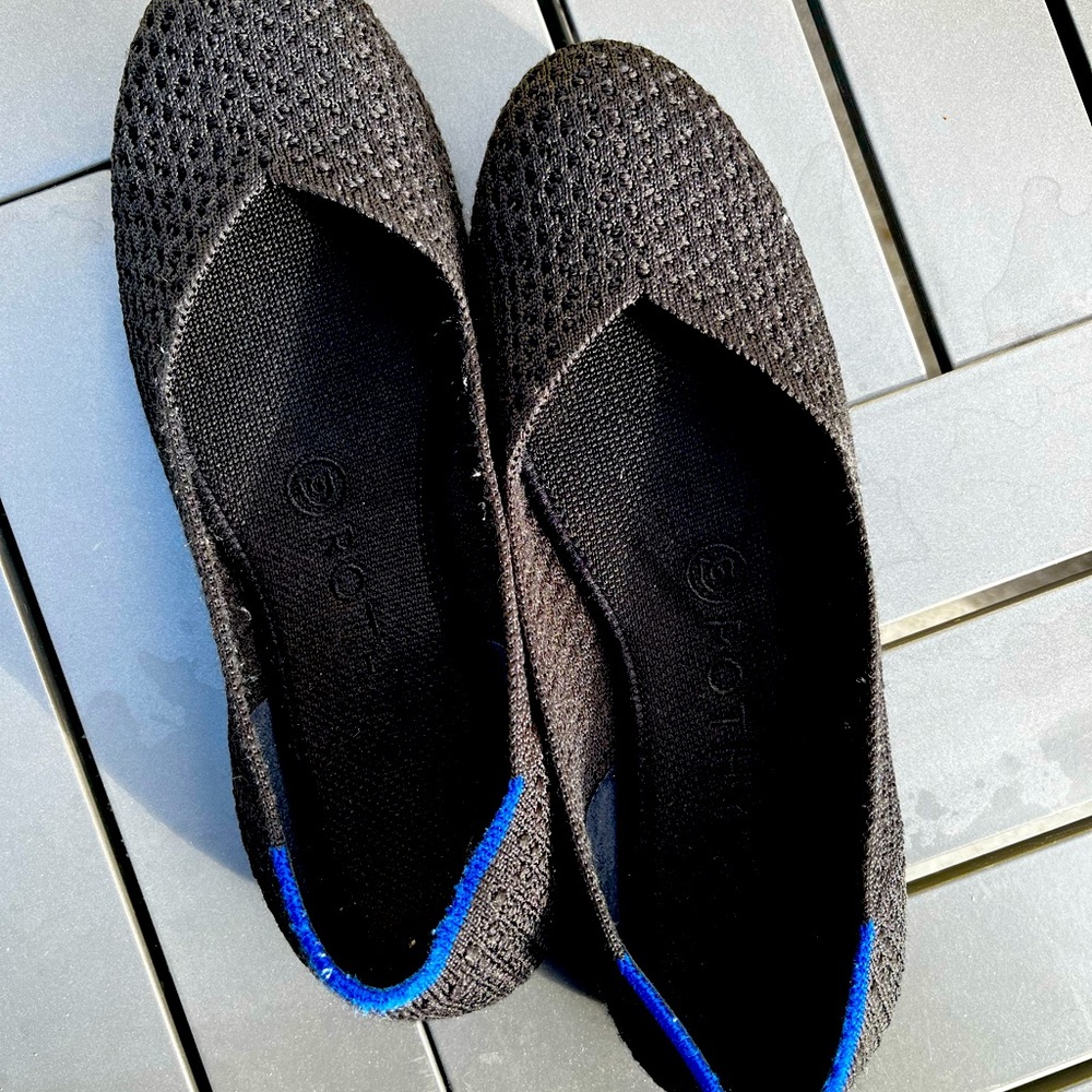 Rothys Textured Black Rounded Toe size 7.5